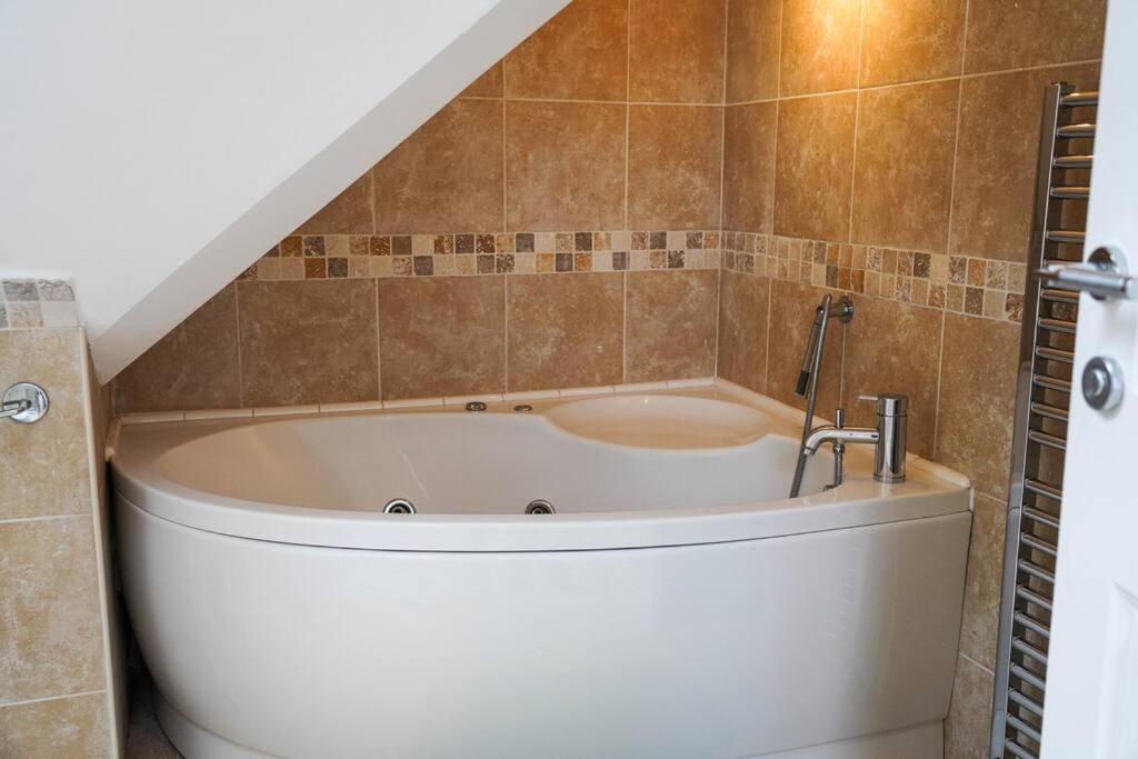 옥스퍼드 Large 4-Bed House For Up To 7 Guests W 2X Parking 빌라 외부 사진