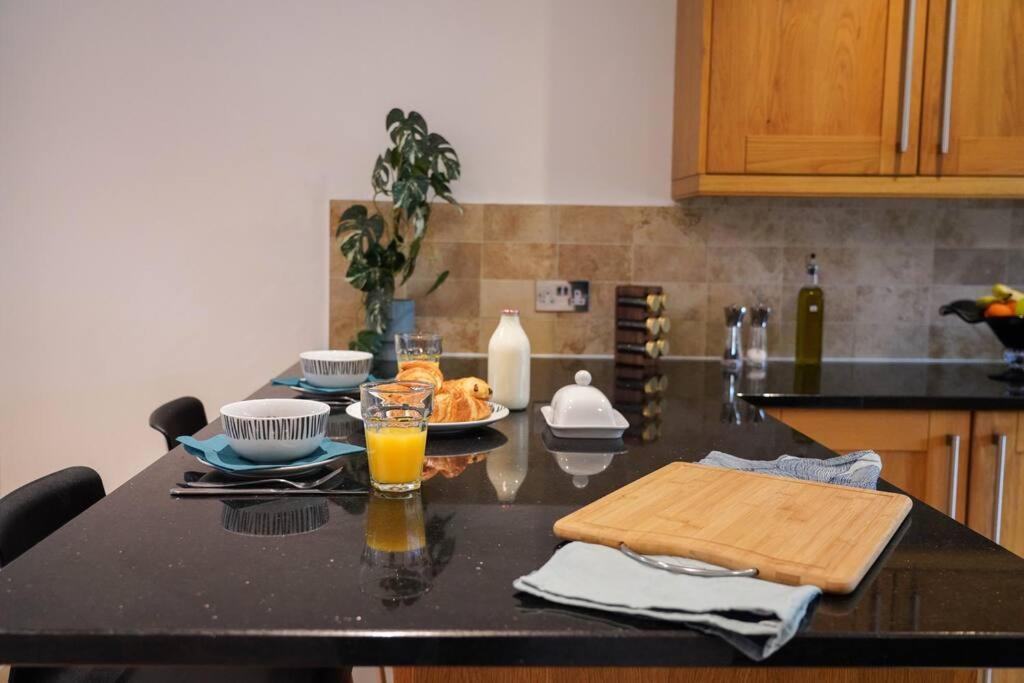 옥스퍼드 Large 4-Bed House For Up To 7 Guests W 2X Parking 빌라 외부 사진